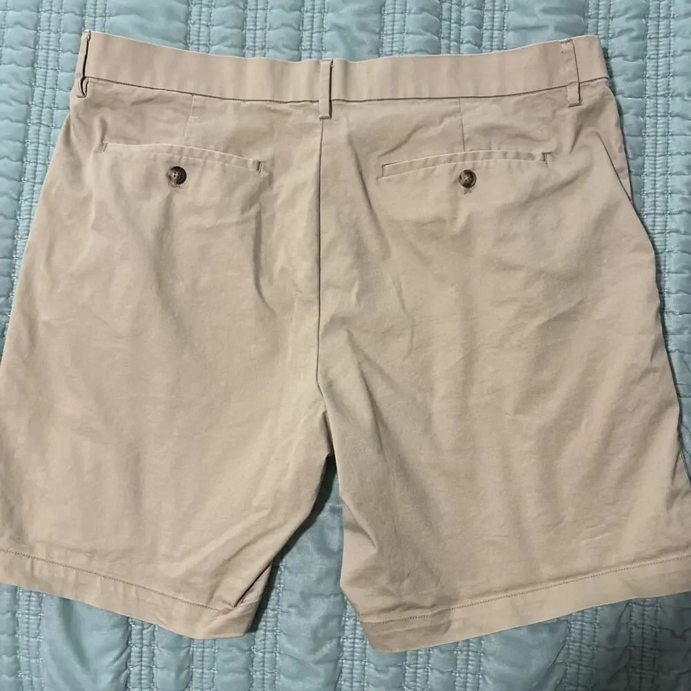 Banana Republic 38 Chino Bermuda Shorts, Beach, Boho, Stretchy, EUC, Soft